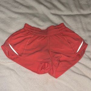 Lululemon 2.5 Hotty Hot Low-Rise